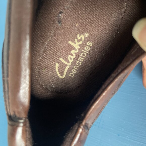 Clark’s  brown leather bendable shoes - Picture 2 of 4
